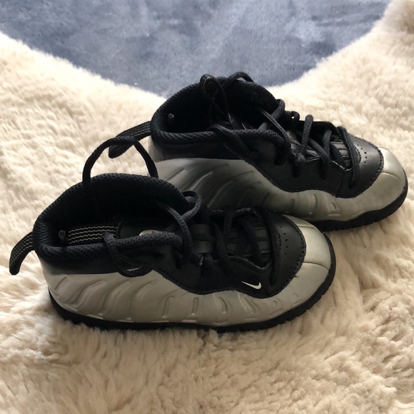 Nike Little Posite One KSA Chrome/Black - Picture 7 of 9